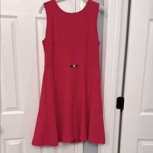 Women’s sleeveless dress size Large